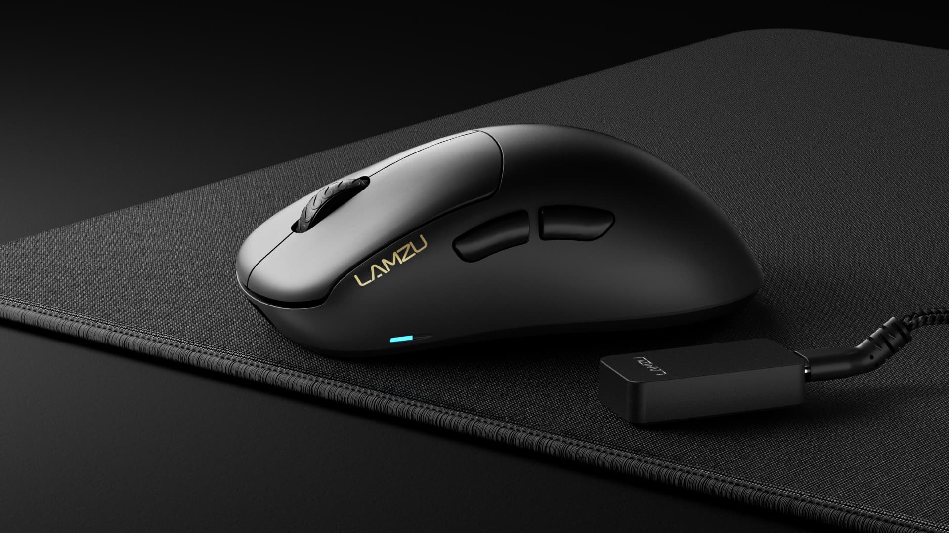 LAMZU THORN 4K на ігровому килимку з dongle